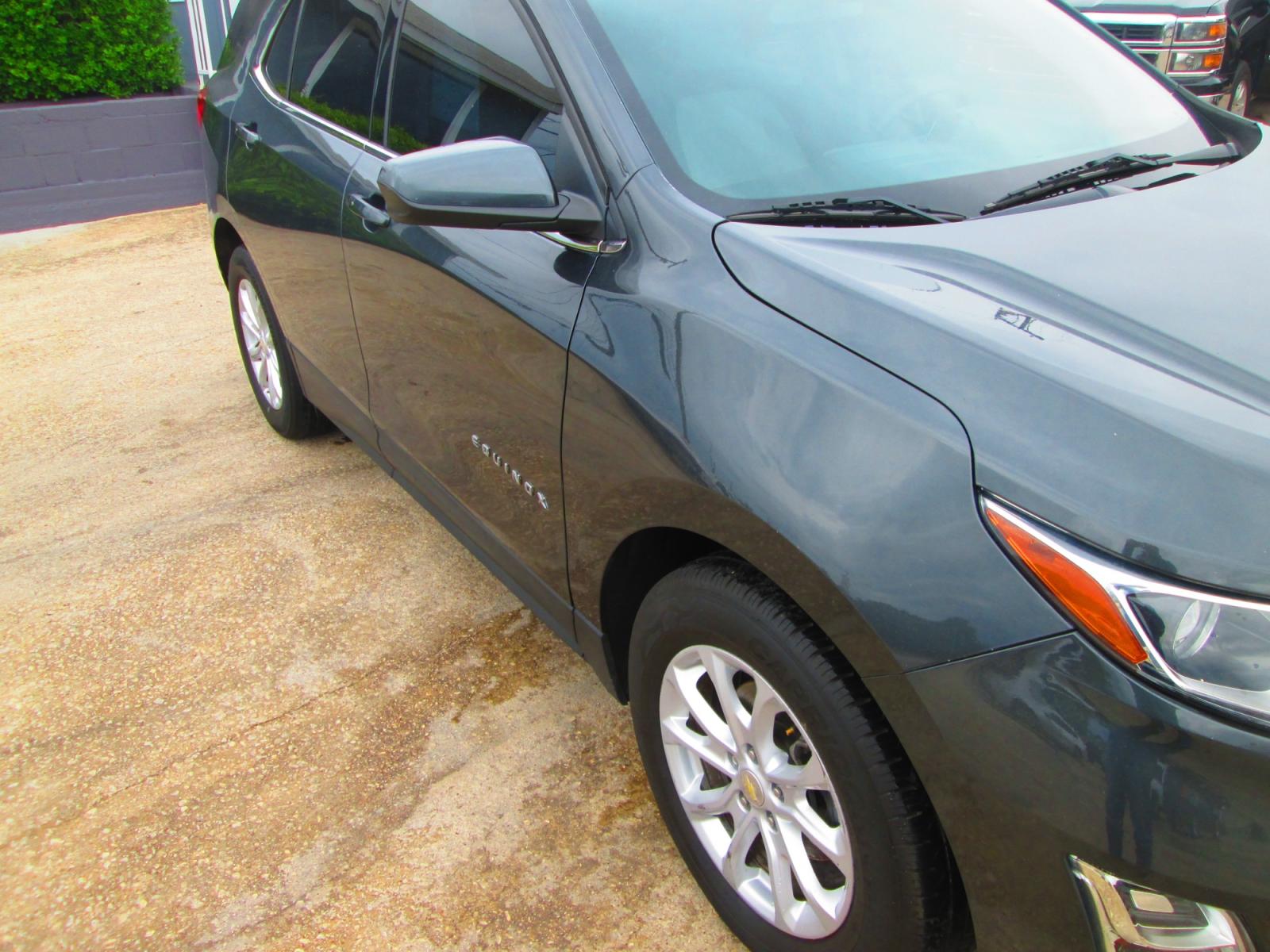 2019 GRAY Chevrolet Equinox (3GNAXKEV6KL) , located at 1815 NE 28th St., Fort Worth, TX, 76106, (817) 625-6251, 32.795582, -97.333069 - Photo #2